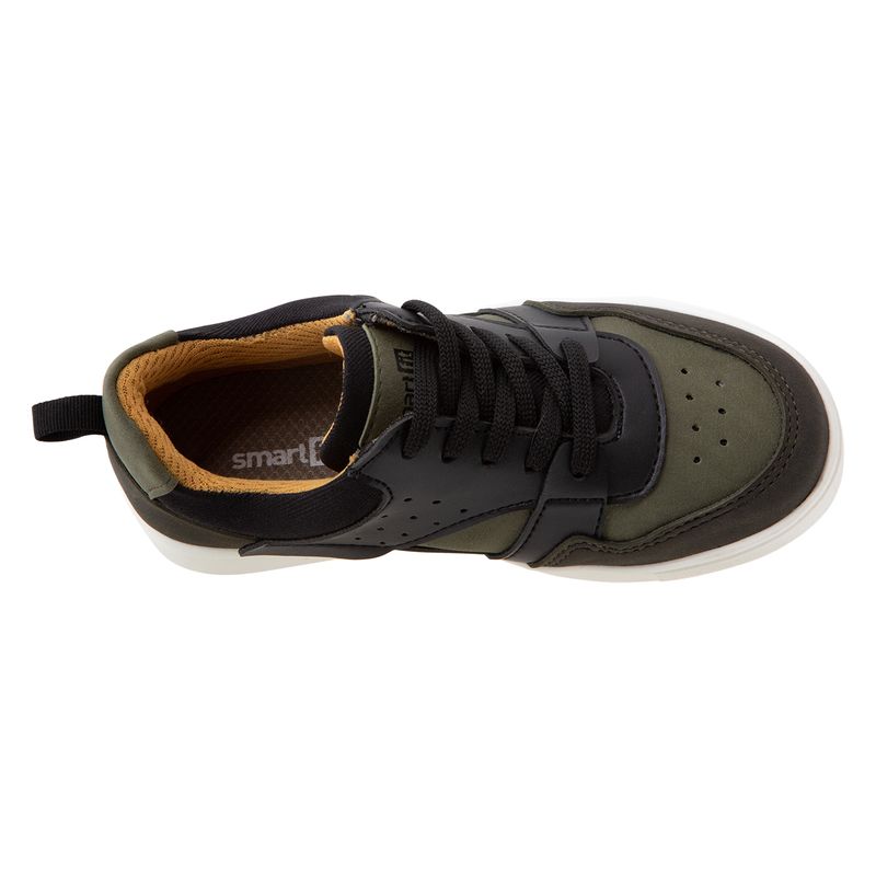 Zapatos-tipo-sneaker-para-niño-pequeño