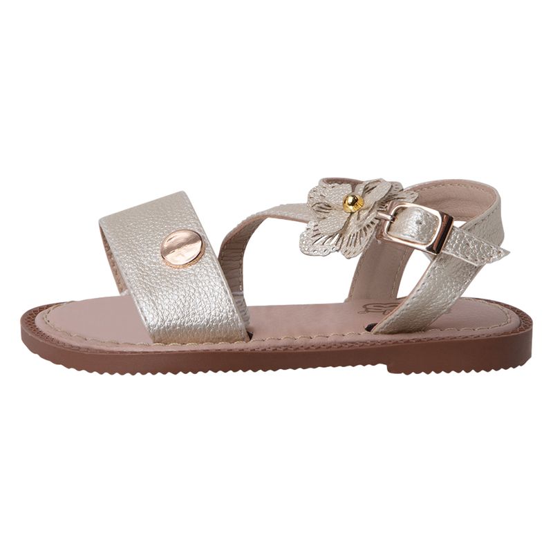 Sandalias-fashion-con-flor-para-niña-pequeña