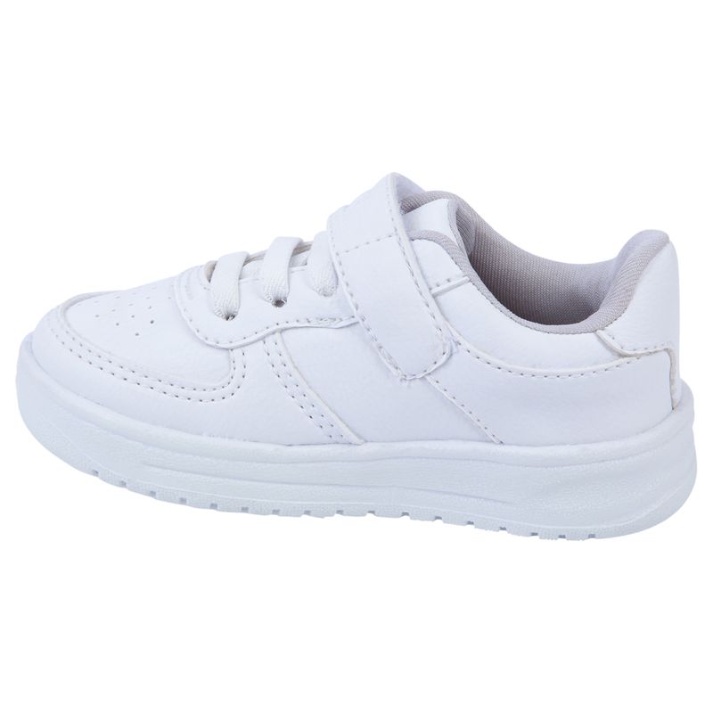 Zapatos-deportivos-para-niño-pequeño