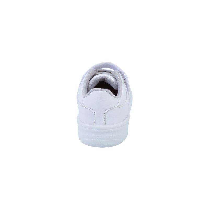 Zapatos-deportivos-para-niño-pequeño
