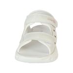 Sandalias-con-diseño-de-corazones-para-niña-pequeña