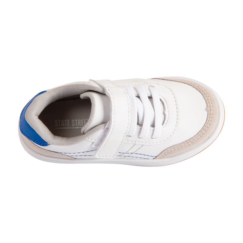 Zapatos-deportivos-para-niño-pequeño