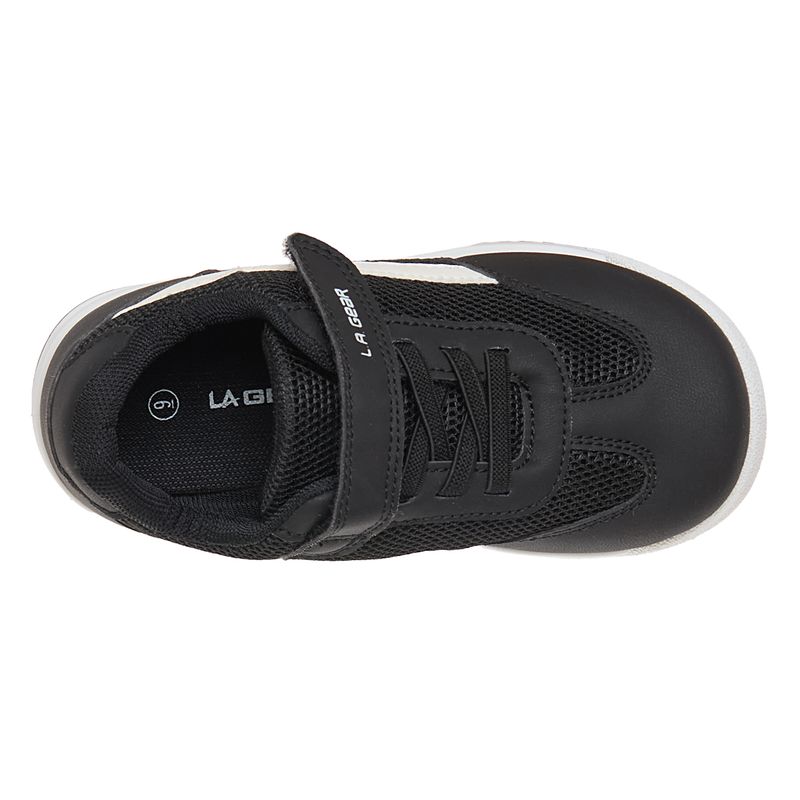 Zapatos-deportivos-para-niño-pequeño