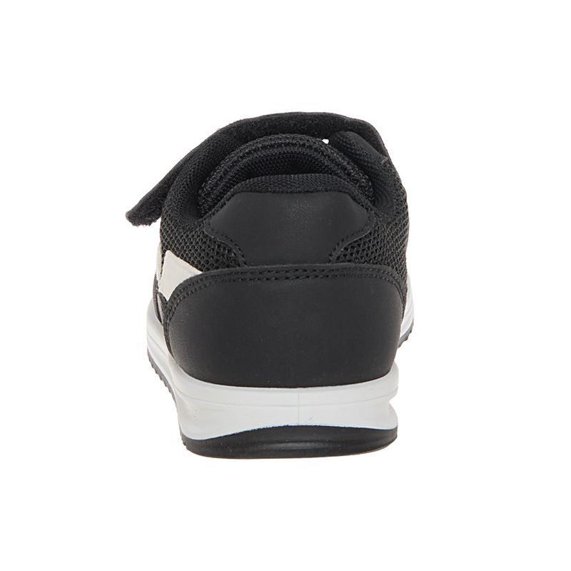 Zapatos-deportivos-para-niño-pequeño